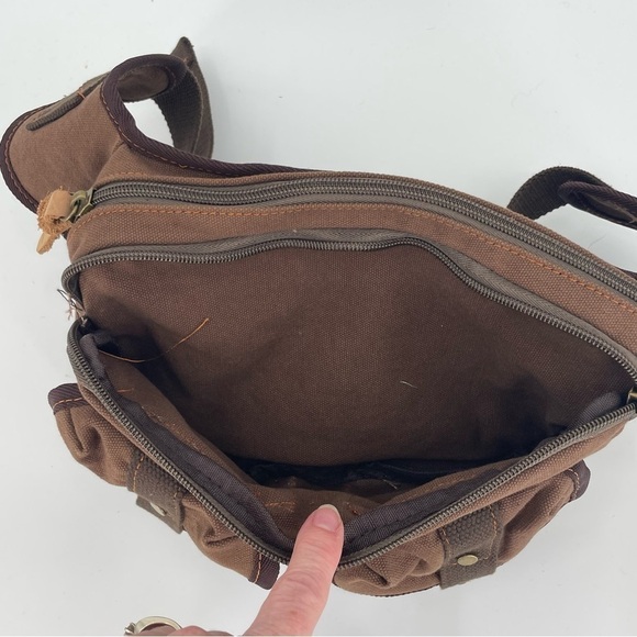 Augur Strauss & Co. Canvas Belly/ Waist Motorbike Bag Color: Brown - Picture 3 of 6